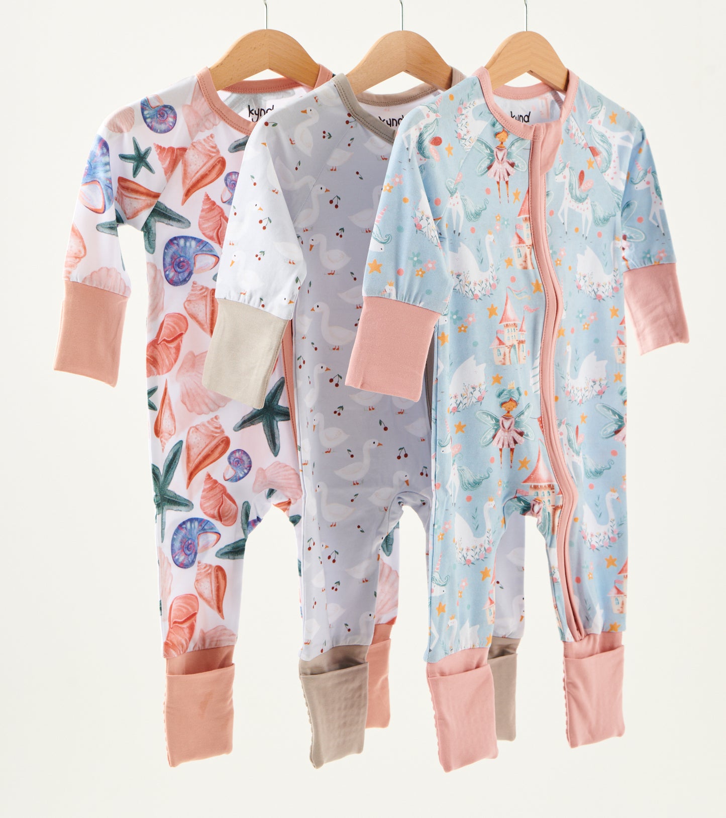 Girls 6-Piece Gift Bundle